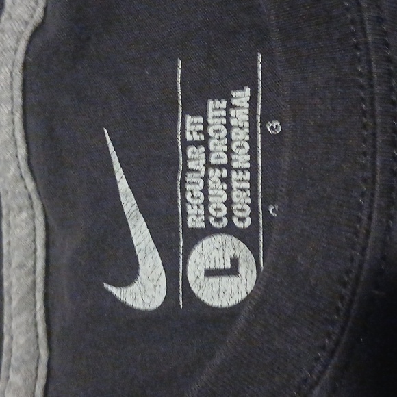 Mens black and white Nike tshirt size L - Picture 2 of 6